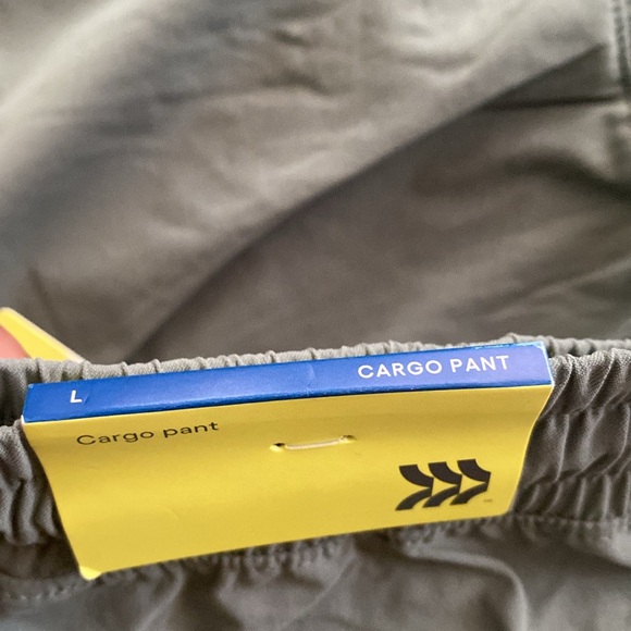 All in Motion Green Cargo Pants - Picture 8 of 10